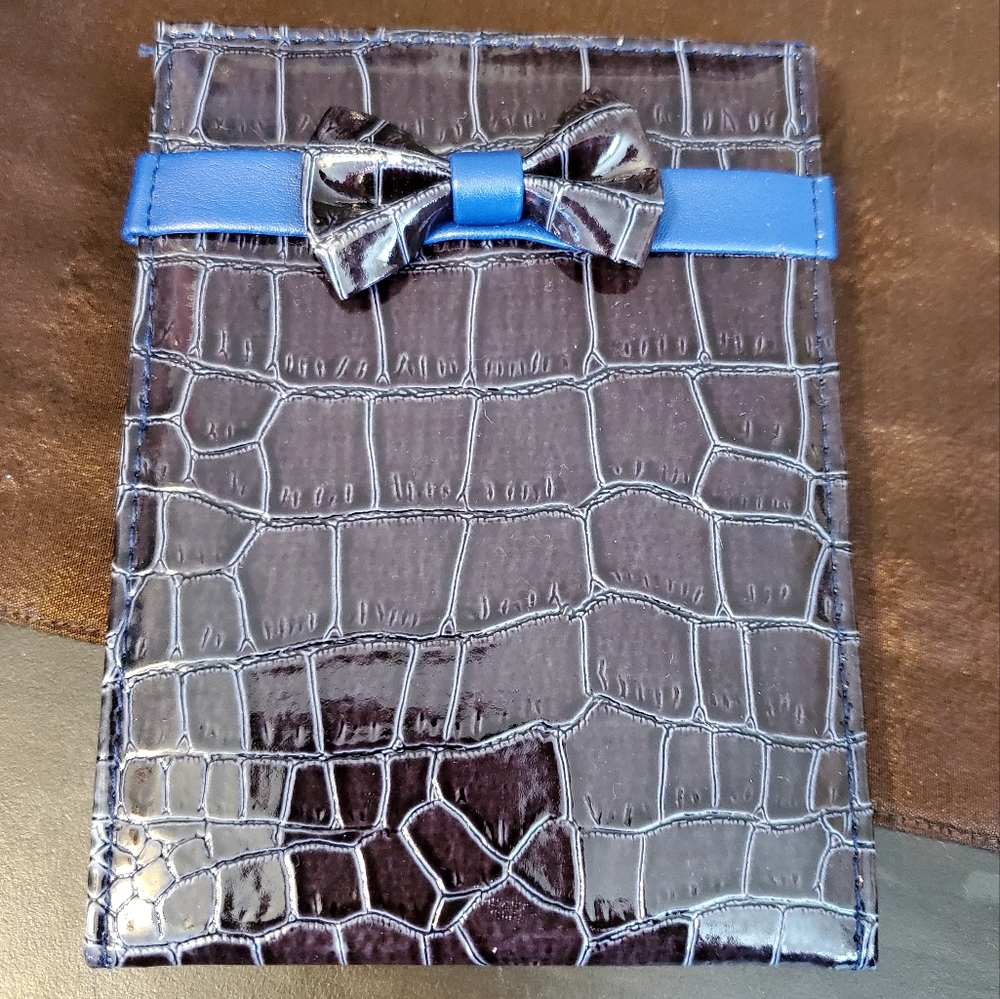 SeneGence blue alligator easel travel mirror with bow